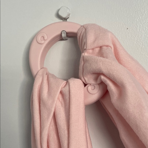 Boppy baby teething ring with infinity scarf - Picture 2 of 6